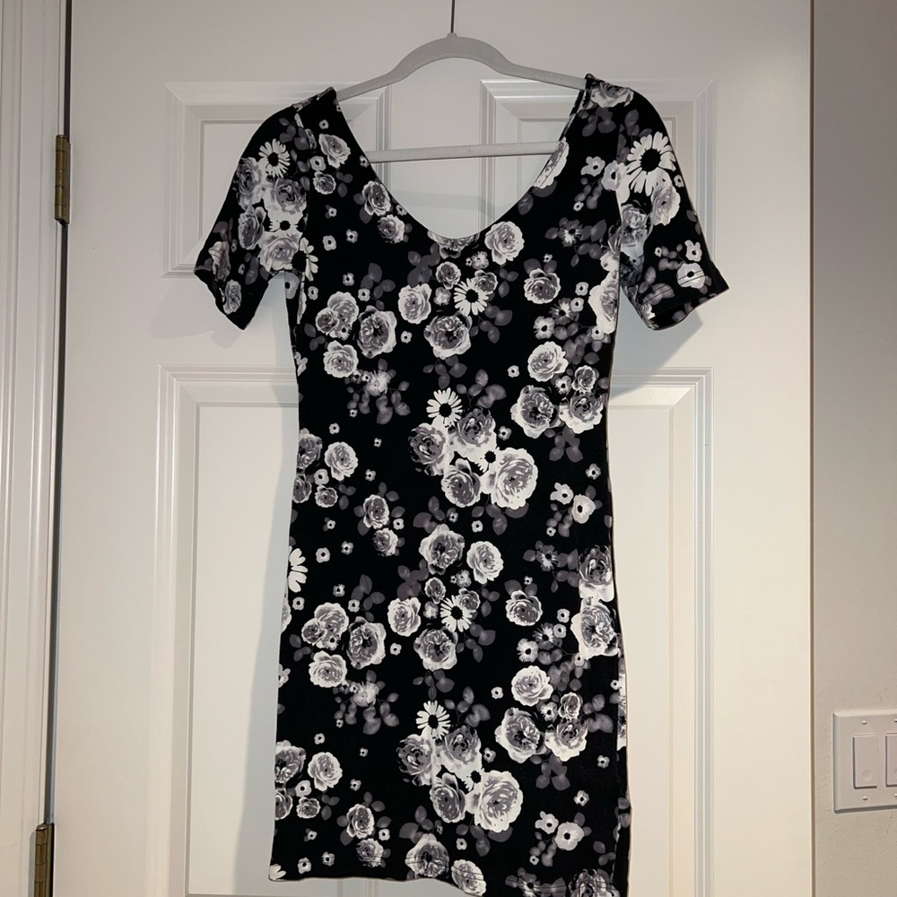 H&M black floral bodycon dress